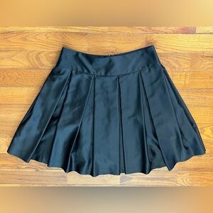 Js Collections Black Pleated A-Line Skirt With Tulle Lining Size 12